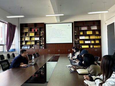 经贸学院举办社科项目申报及决策咨询报告撰写技巧讲座