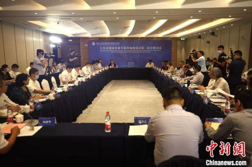上合示范区搭建互通桥梁密切与上合组织国家经贸联系